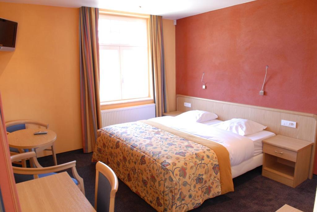 Les Tilleuls Hotel Jupille Exterior foto