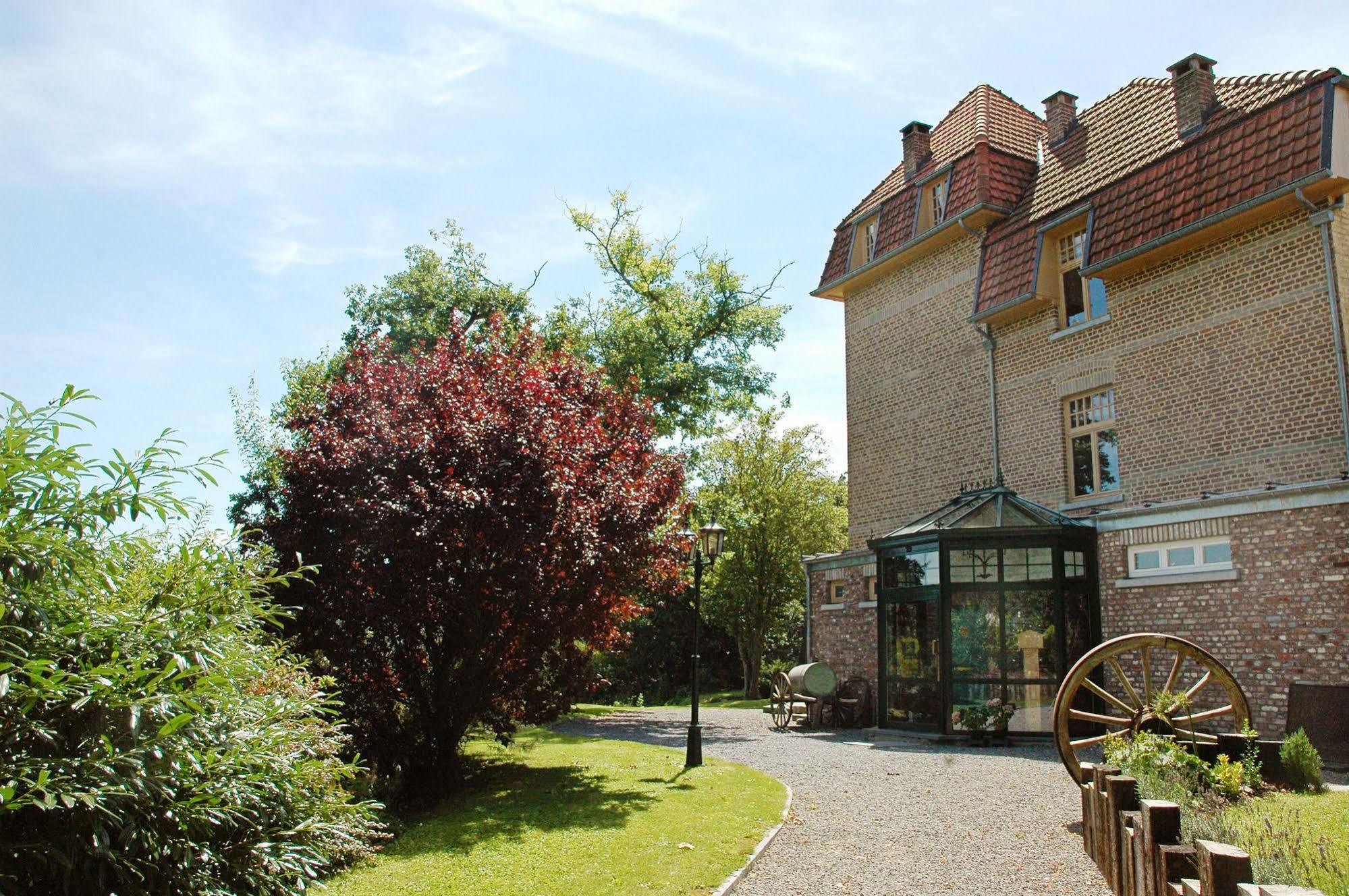 Les Tilleuls Hotel Jupille Exterior foto